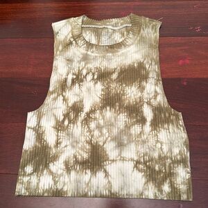 NWT AERIE Tye-dyed green white crop tank Meduim